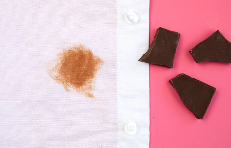 Photo of How to remove hot chocolate stains